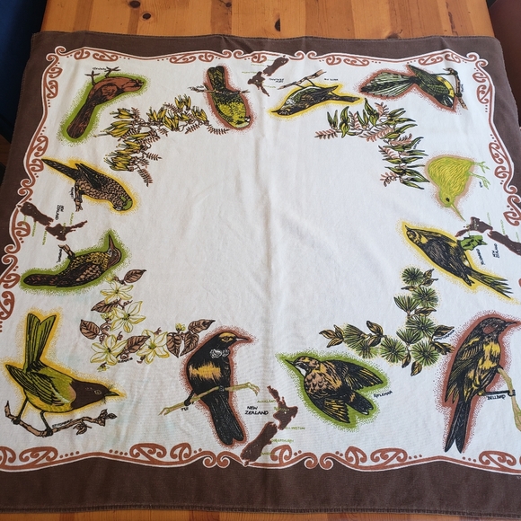 Vintage Other - Vintage New Zealand Birds Square Small Tablecloth Kitchen Dining Linens Decor